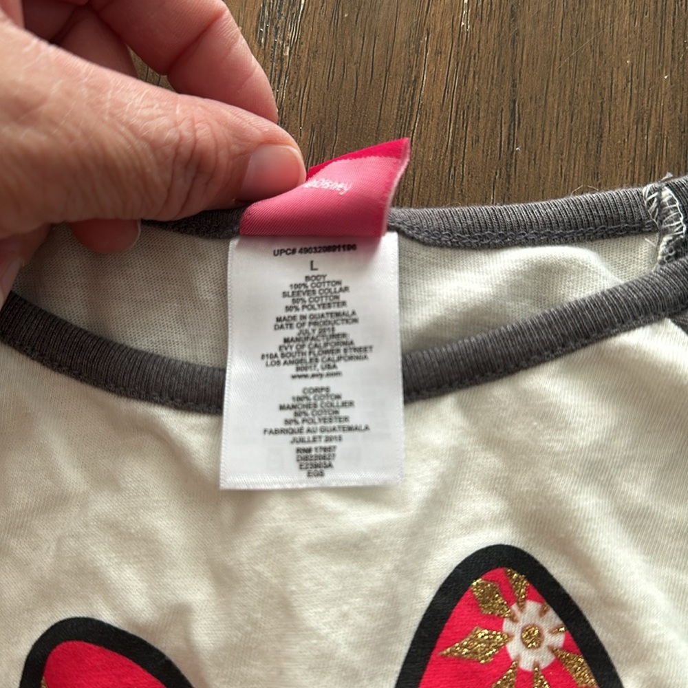 New Disney top Large* - Picture 4 of 4
